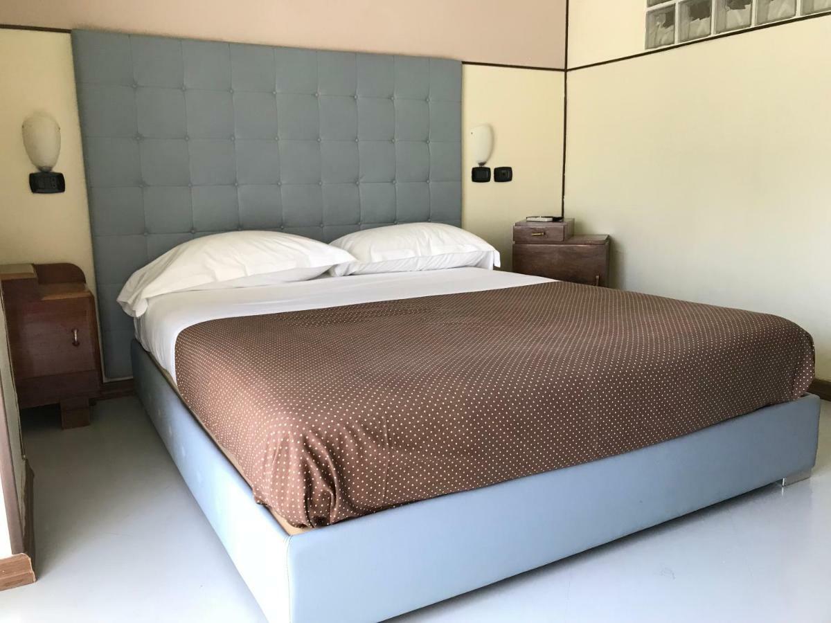 Svevaus Bed and Breakfast Bari Buitenkant foto
